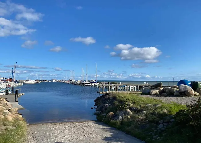 6 Person In Hadsund-by Traum *